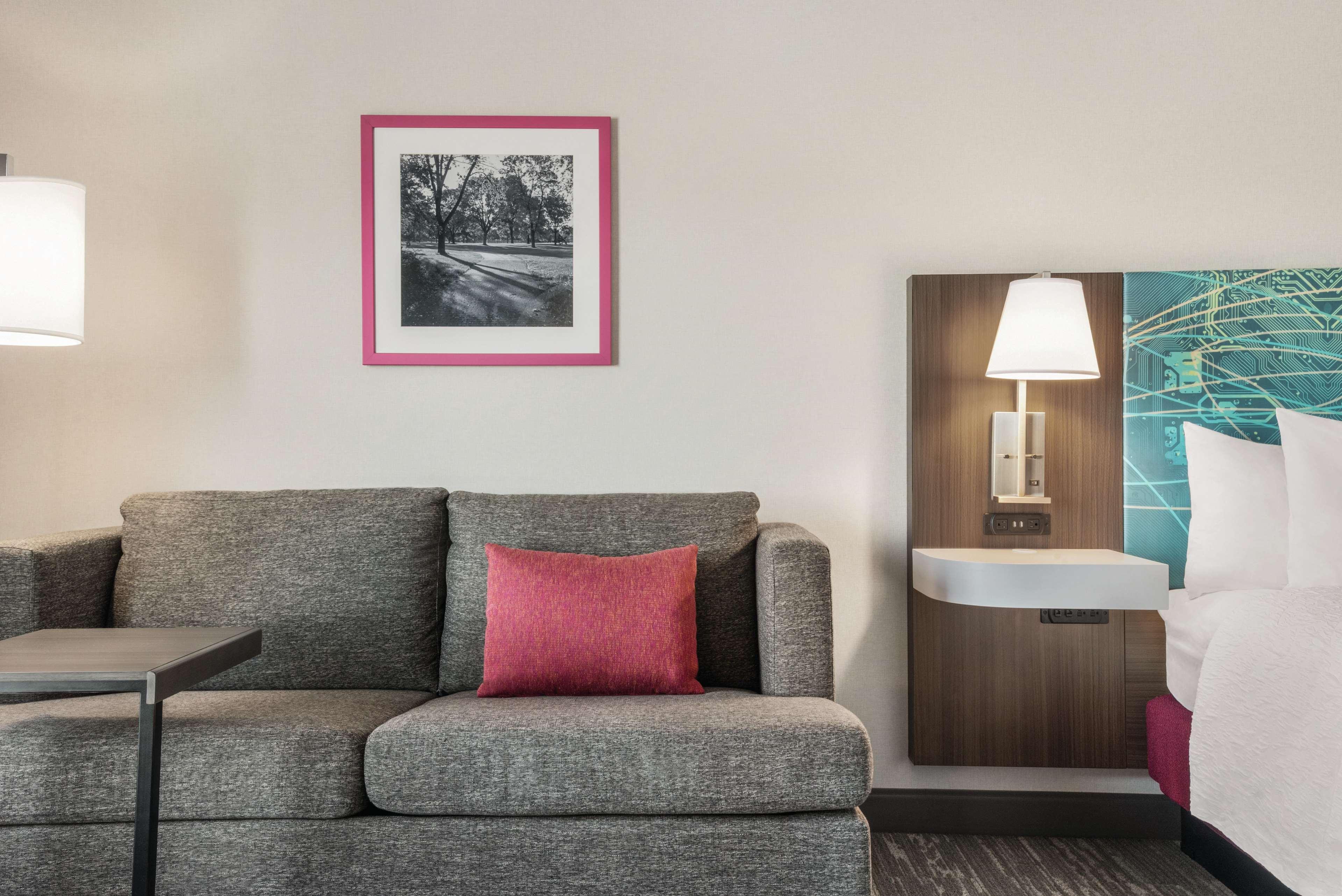 Hampton Inn Brooklyn Park Ngoại thất bức ảnh