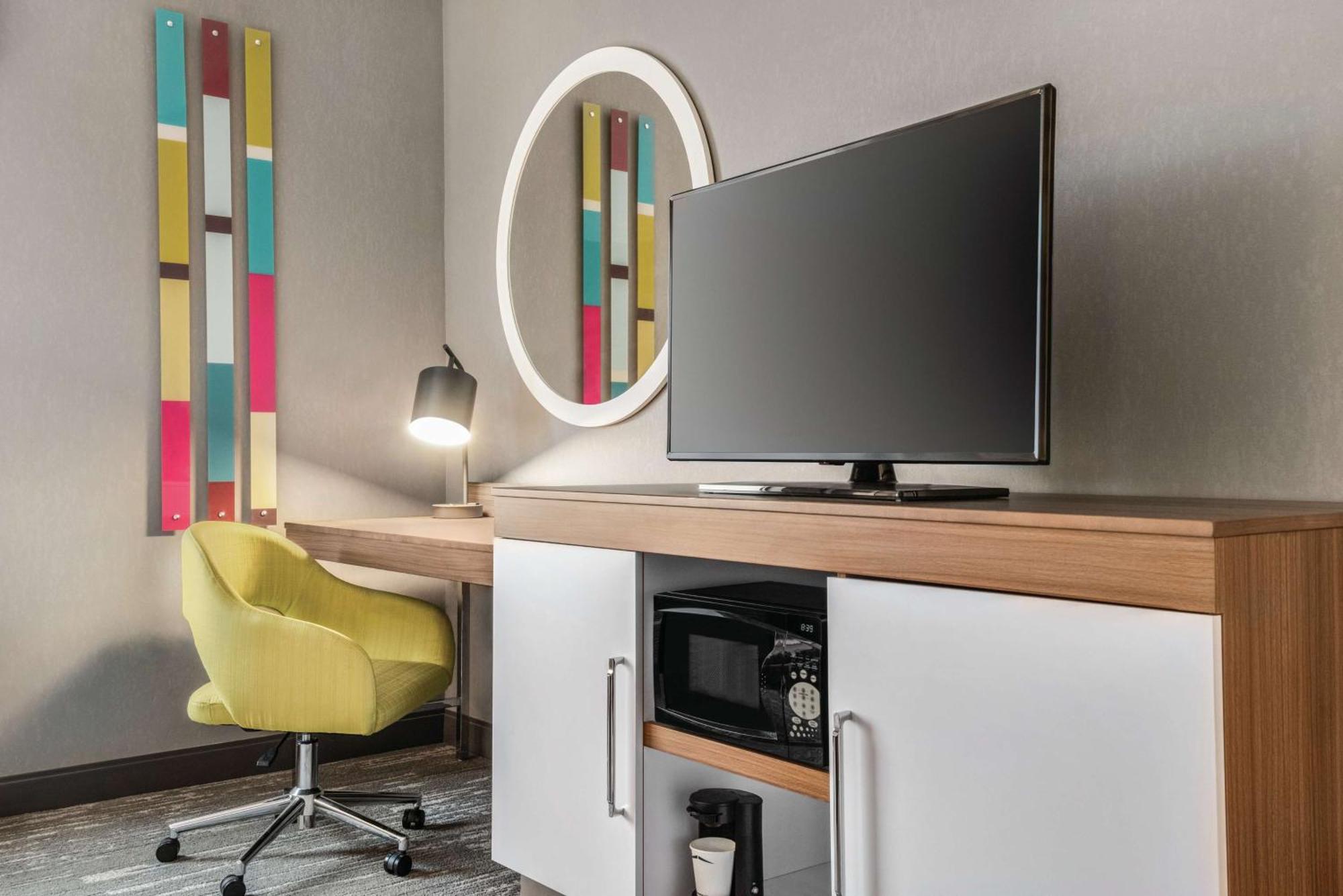 Hampton Inn Brooklyn Park Ngoại thất bức ảnh